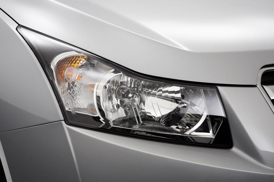  Holden Cruze Sedan 2009 года  (фото 18 из 35)